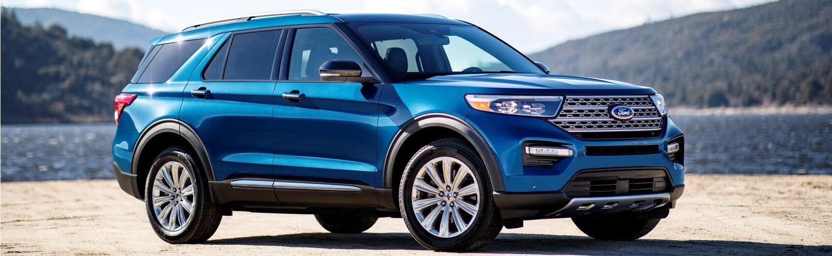 Ford Explorer in Blue Snipped