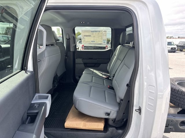 2027 Ford F-350SD XL