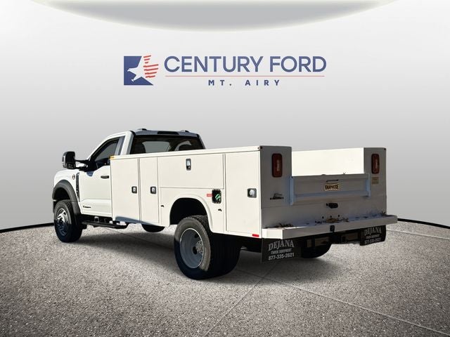 2025 Ford F-600SD XL