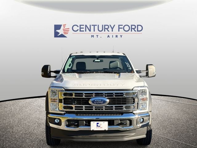 2025 Ford F-600SD XL