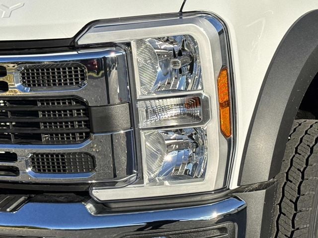2025 Ford F-600SD XL