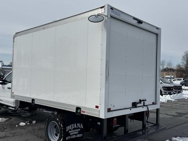 2025 Ford F-600SD XL