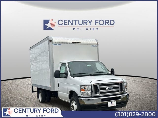 2025 Ford E-350SD Base Cutaway
