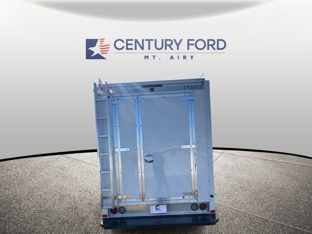 2026 Ford E-350SD Base Cutaway