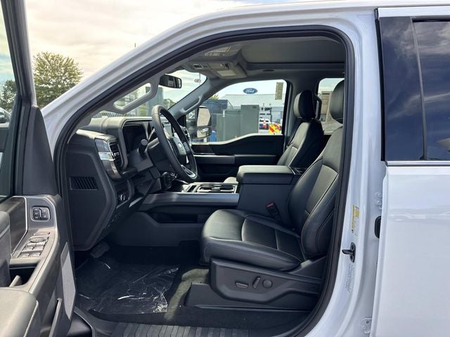 2027 Ford F-350SD Lariat