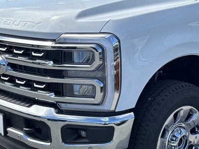 2027 Ford F-350SD Lariat