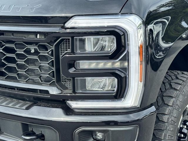 2025 Ford F-350SD Lariat