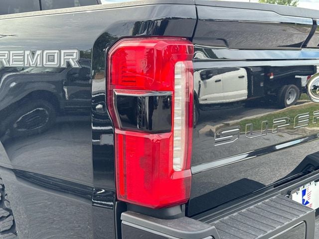 2025 Ford F-350SD Lariat