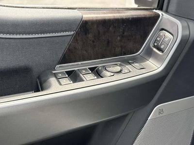 2025 Ford F-350SD Lariat