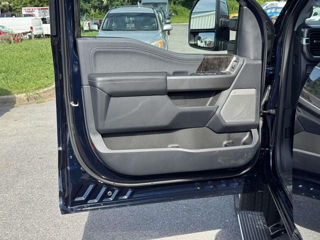 2025 Ford F-350SD Lariat