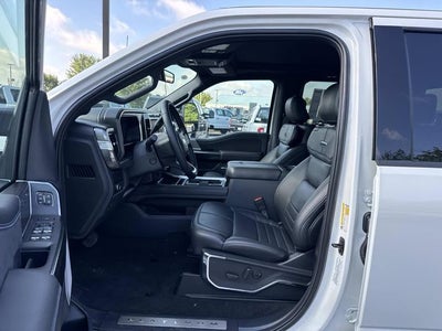 2026 Ford F-350SD Platinum DRW