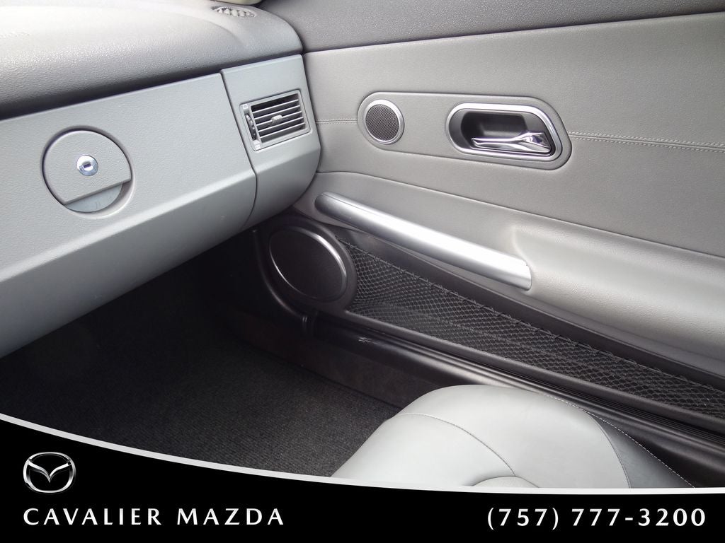 2004 Chrysler Crossfire Base