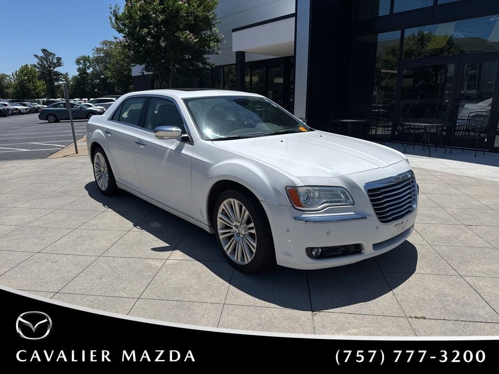 2011 Chrysler 300C Base