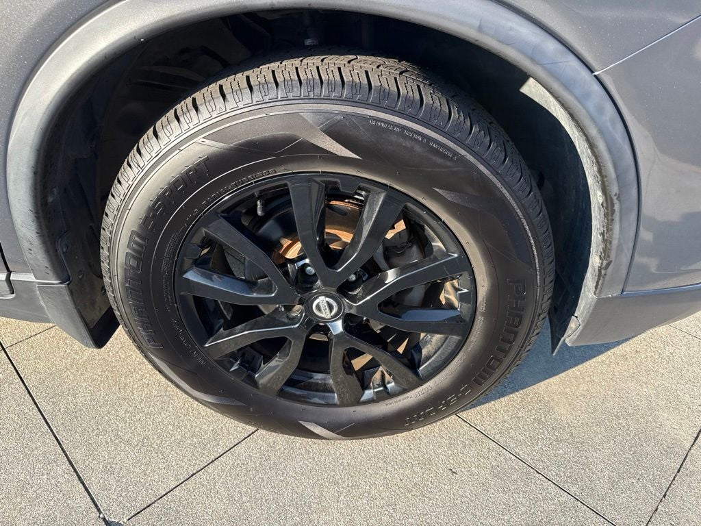 2017 Nissan Rogue SV