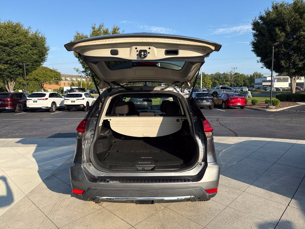 2017 Nissan Rogue SV