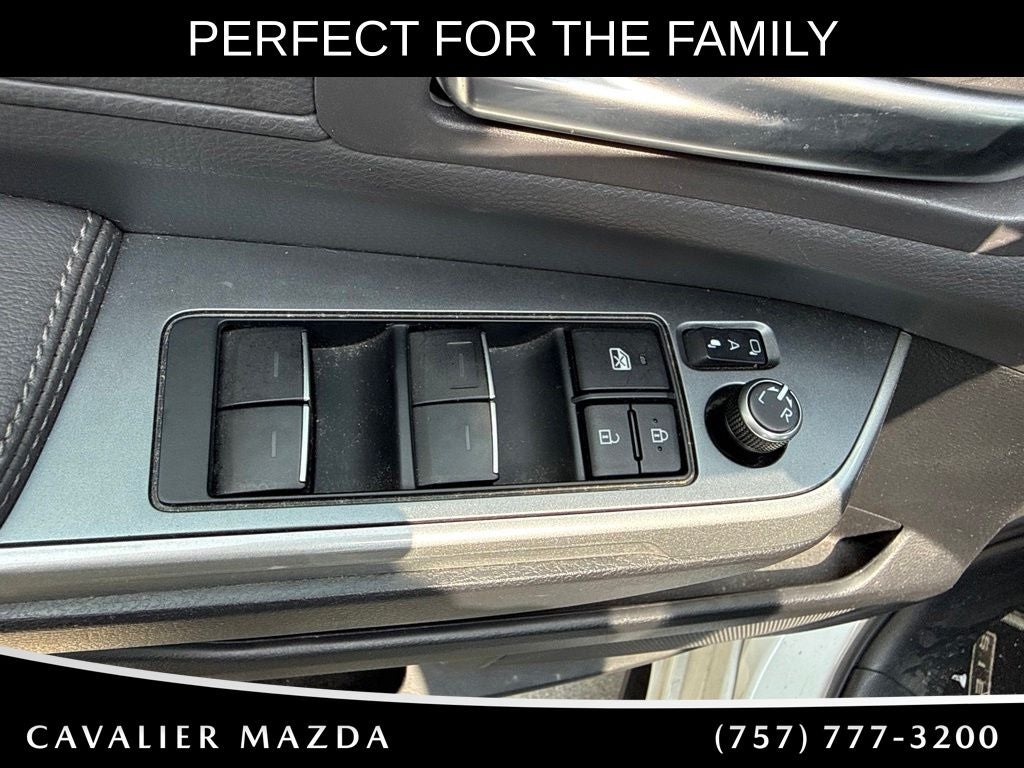 2023 Toyota Sienna XSE