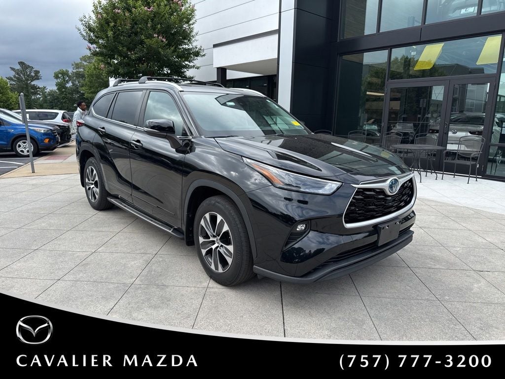 2023 Toyota Highlander Hybrid XLE