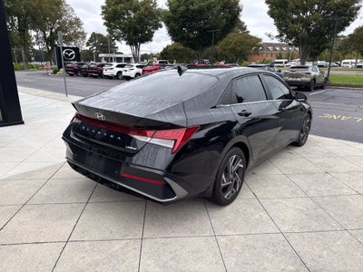 2024 Hyundai Elantra Limited