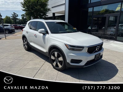 2019 Volvo XC40 Momentum