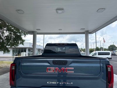 2025 GMC Sierra 2500HD Denali