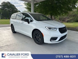 2024 Chrysler Pacifica Hybrid Select Appearance