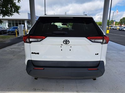 2020 Toyota RAV4 LE