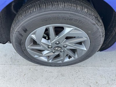 2025 Hyundai Elantra HEV Blue