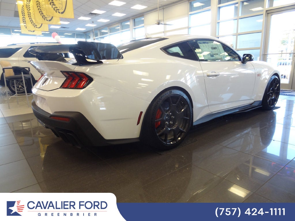 2026 Ford Mustang Dark Horse