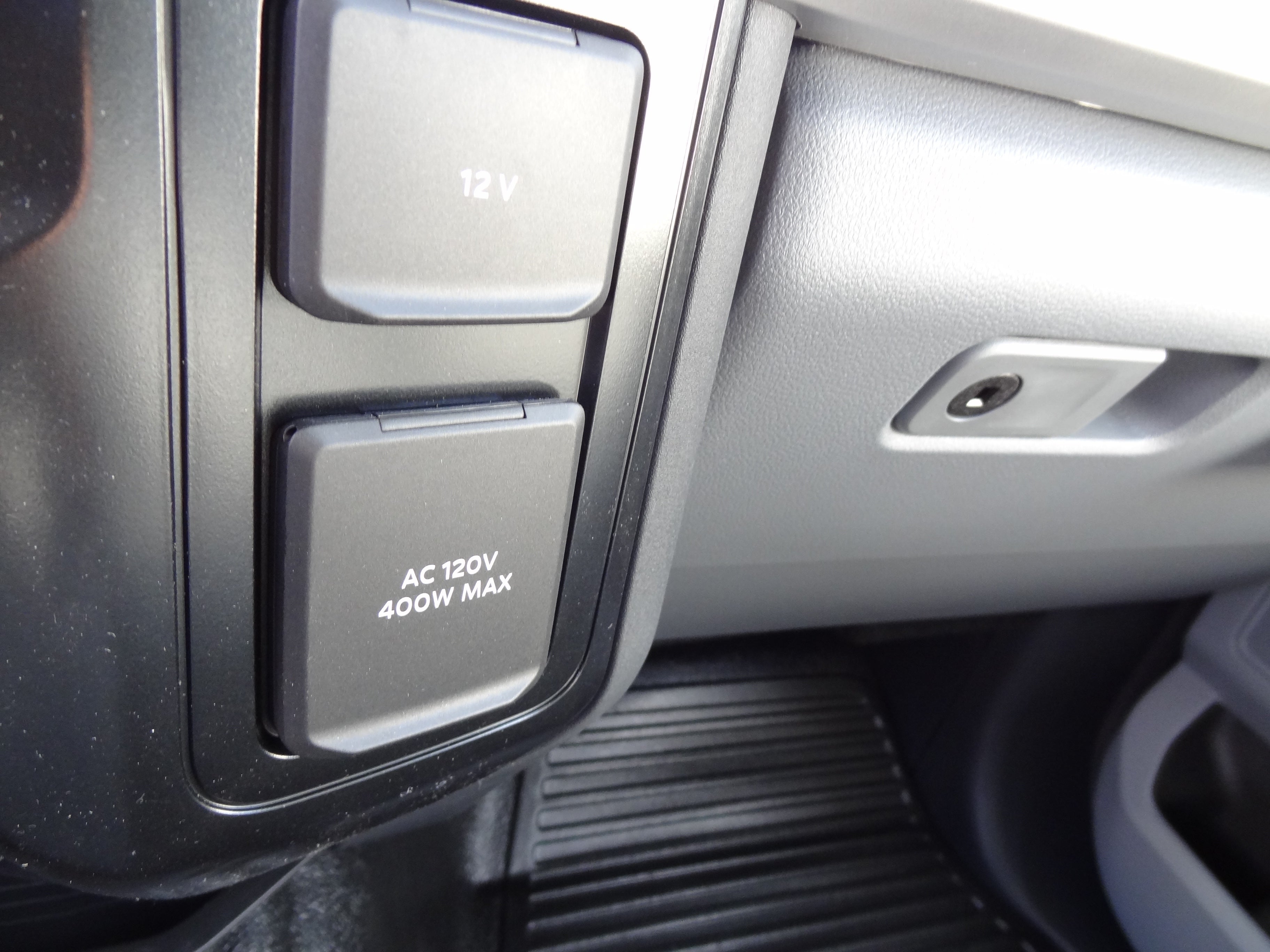 2025 Ford Chassis Cab F-550® XL