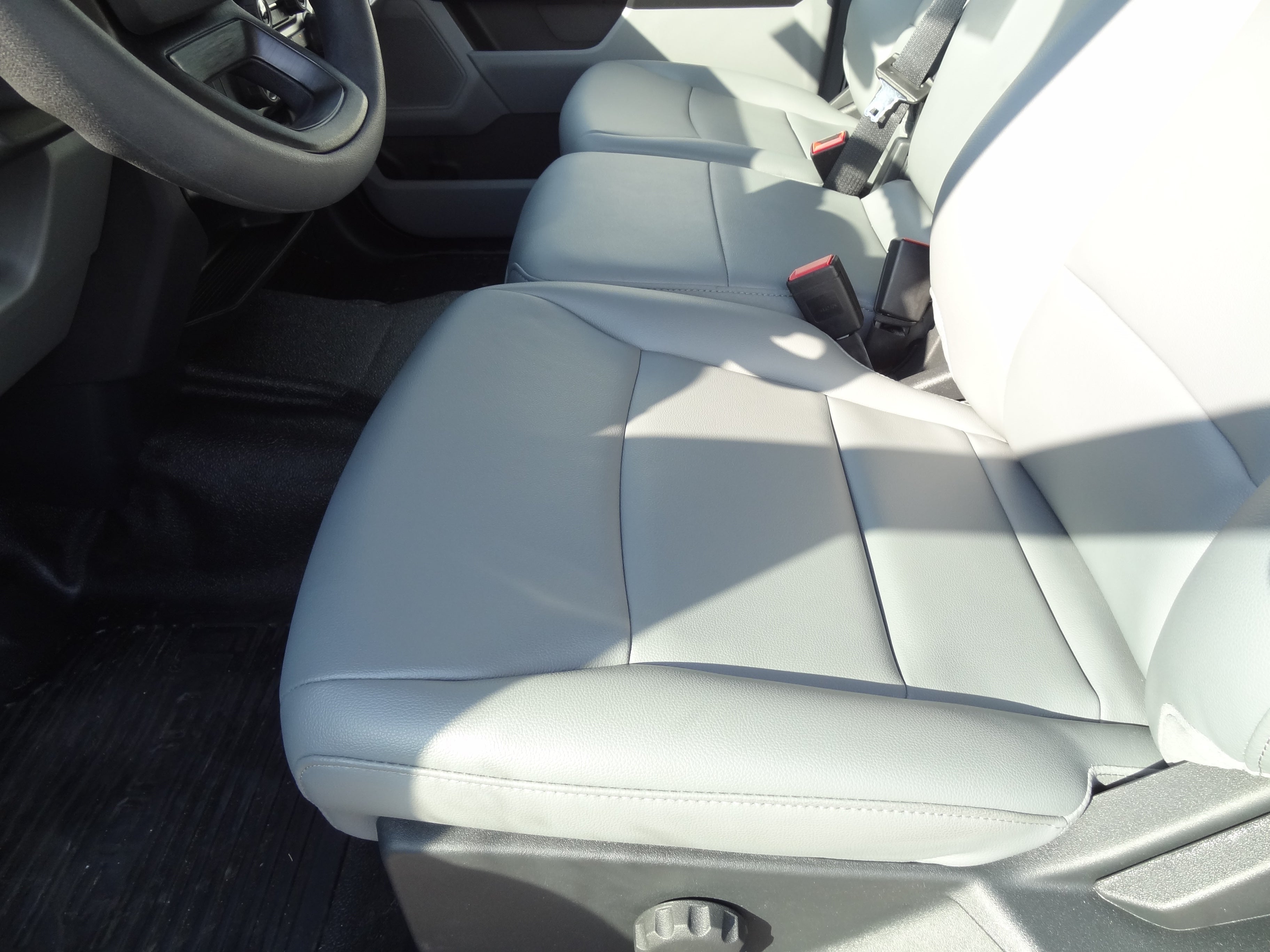 2025 Ford Chassis Cab F-550® XL