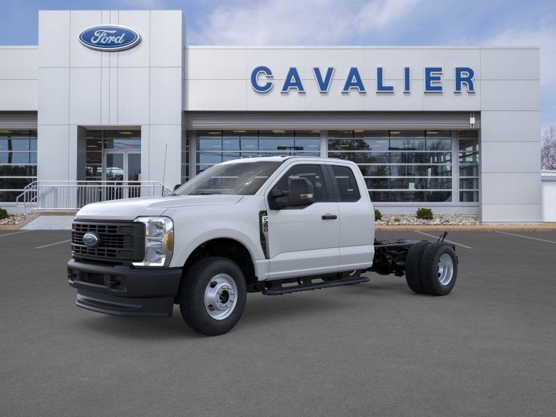 2025 Ford Chassis Cab F-350® XL