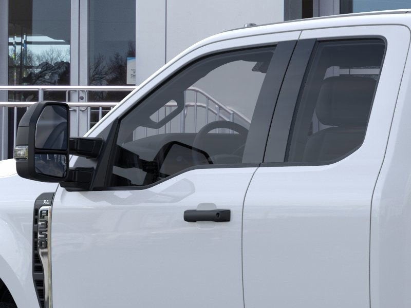 2025 Ford Chassis Cab F-350® XL