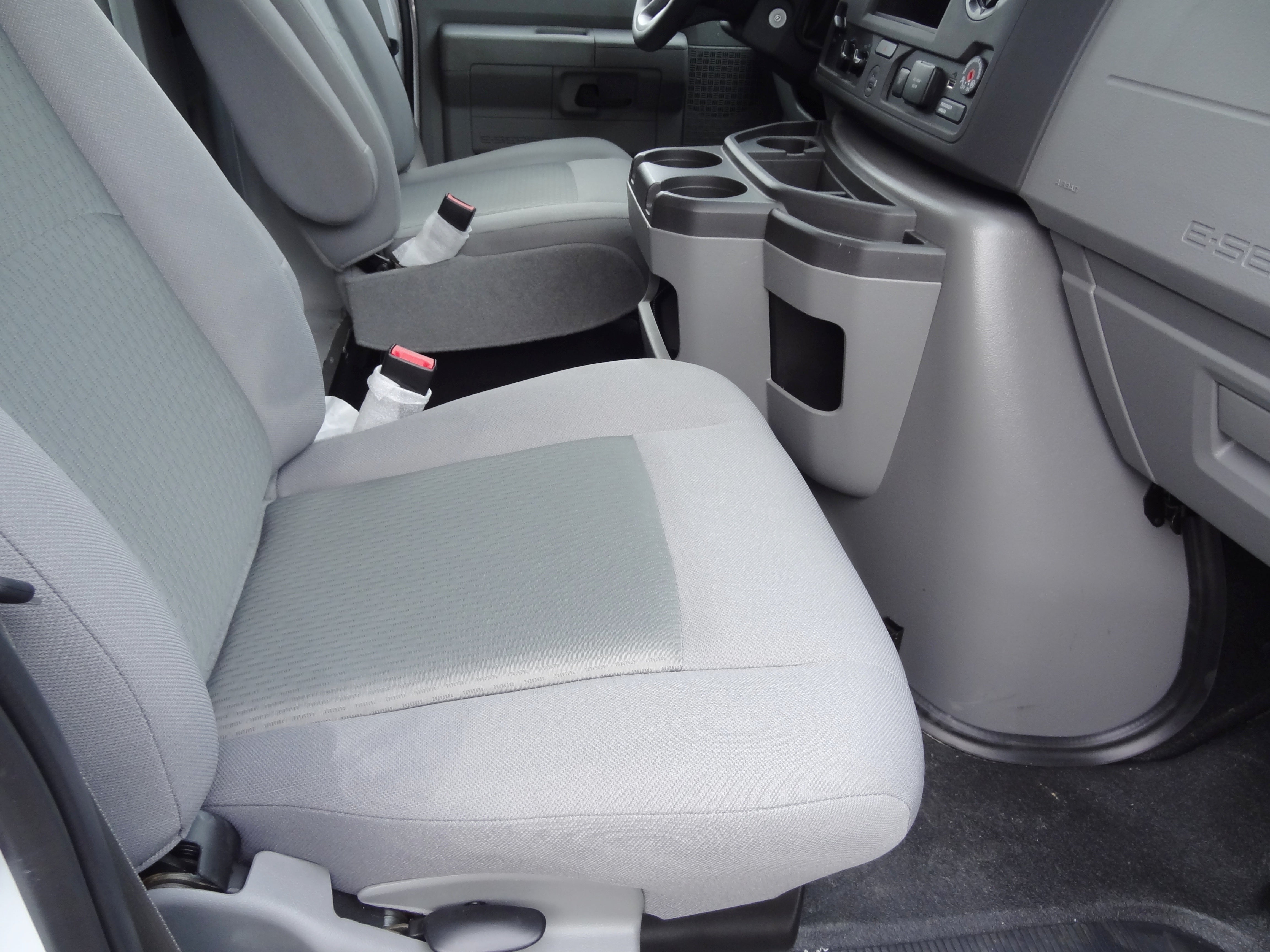 2026 Ford Econoline Cutaway E-350 SRW