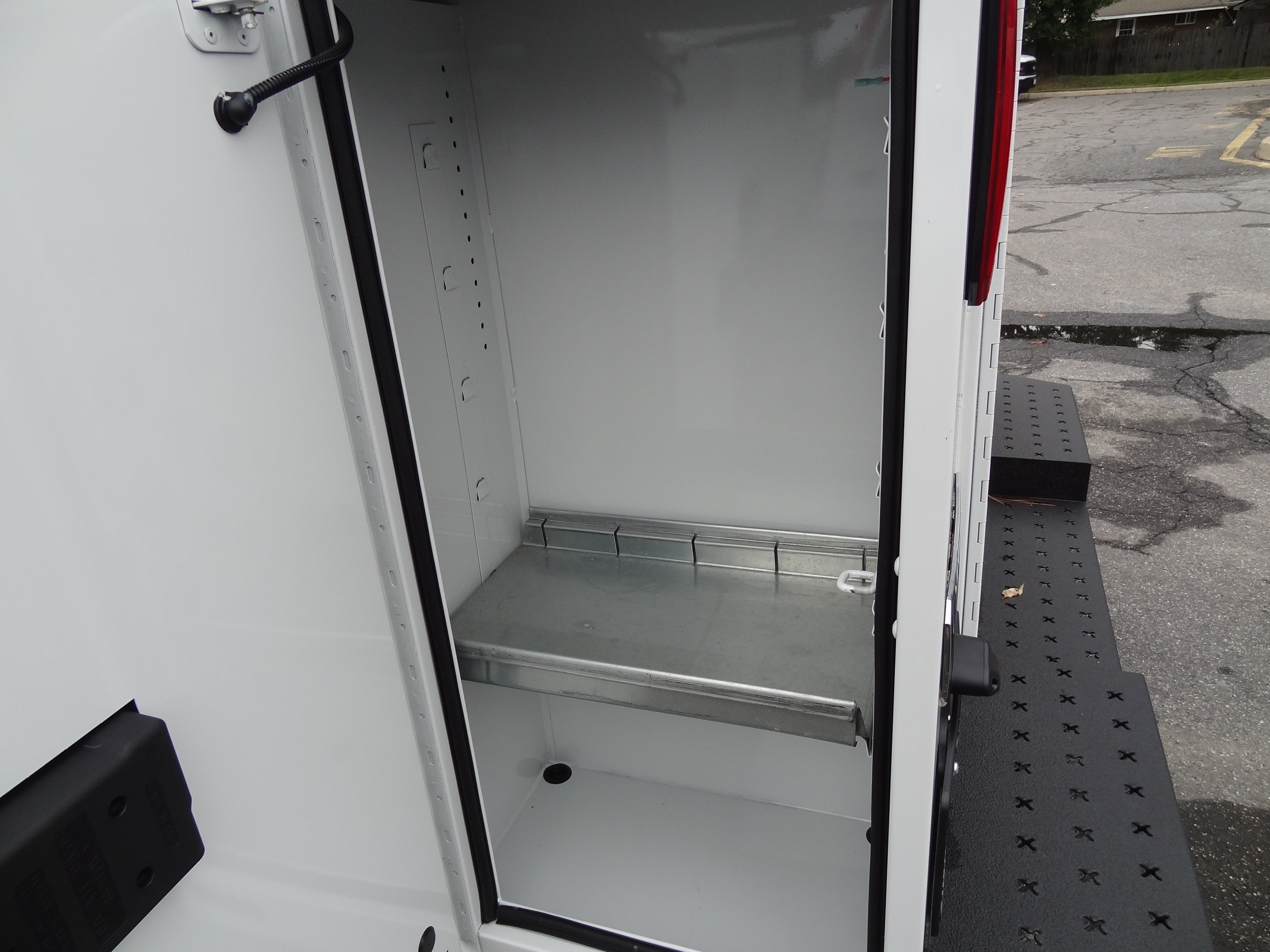 2026 Ford Econoline Cutaway E-350 SRW