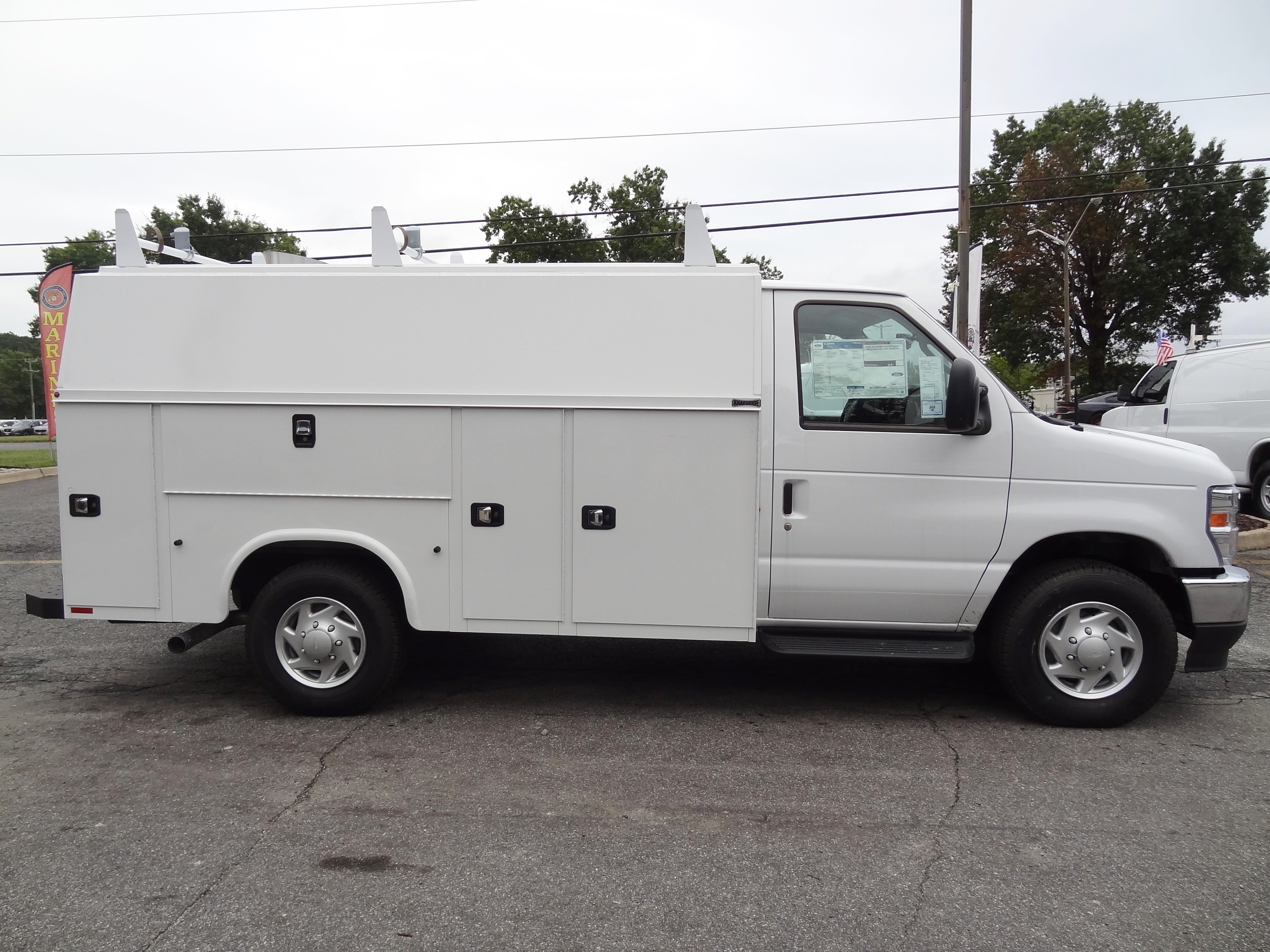 2026 Ford Econoline Cutaway E-350 SRW