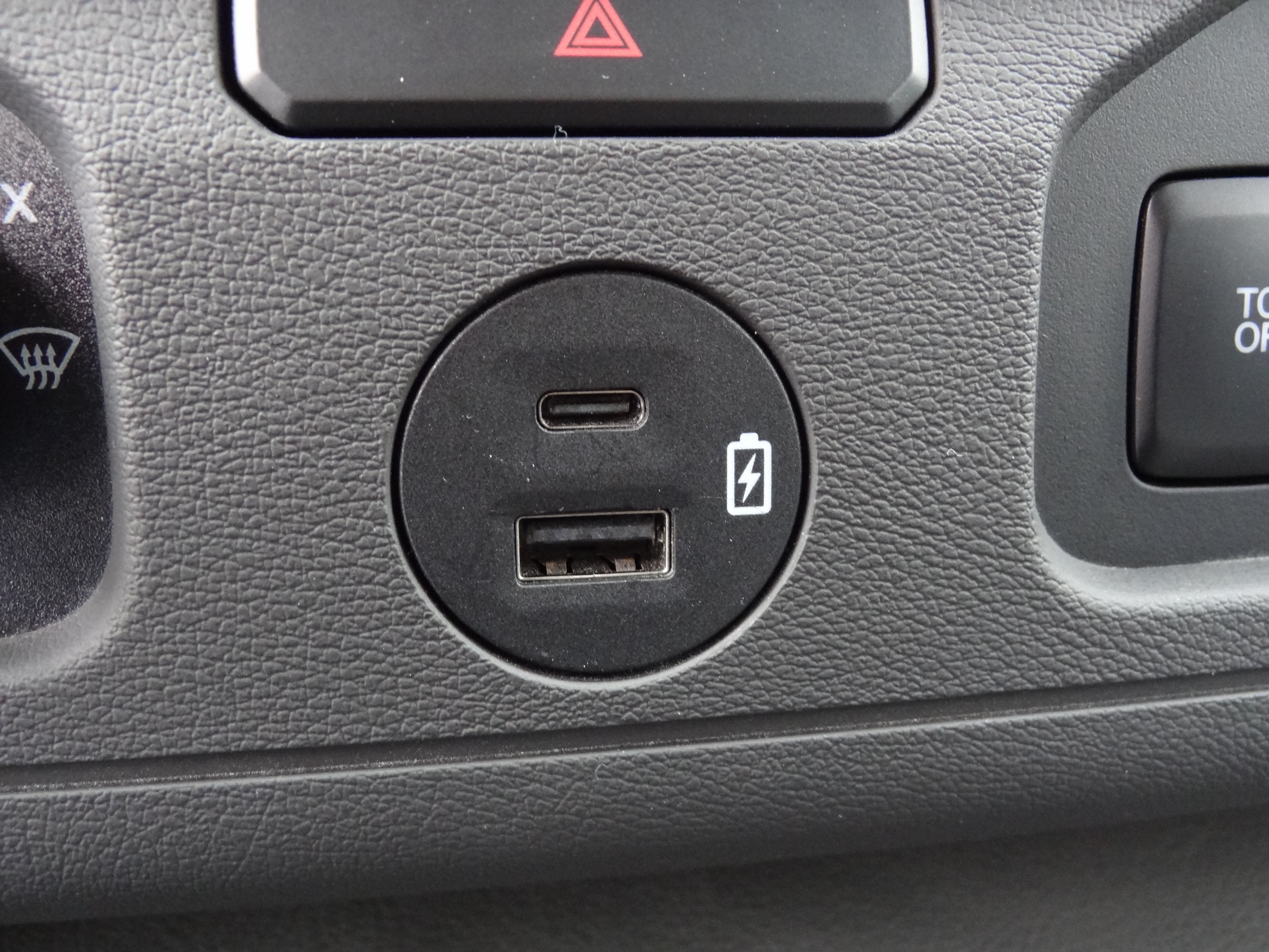 2026 Ford Econoline Cutaway E-350 SRW