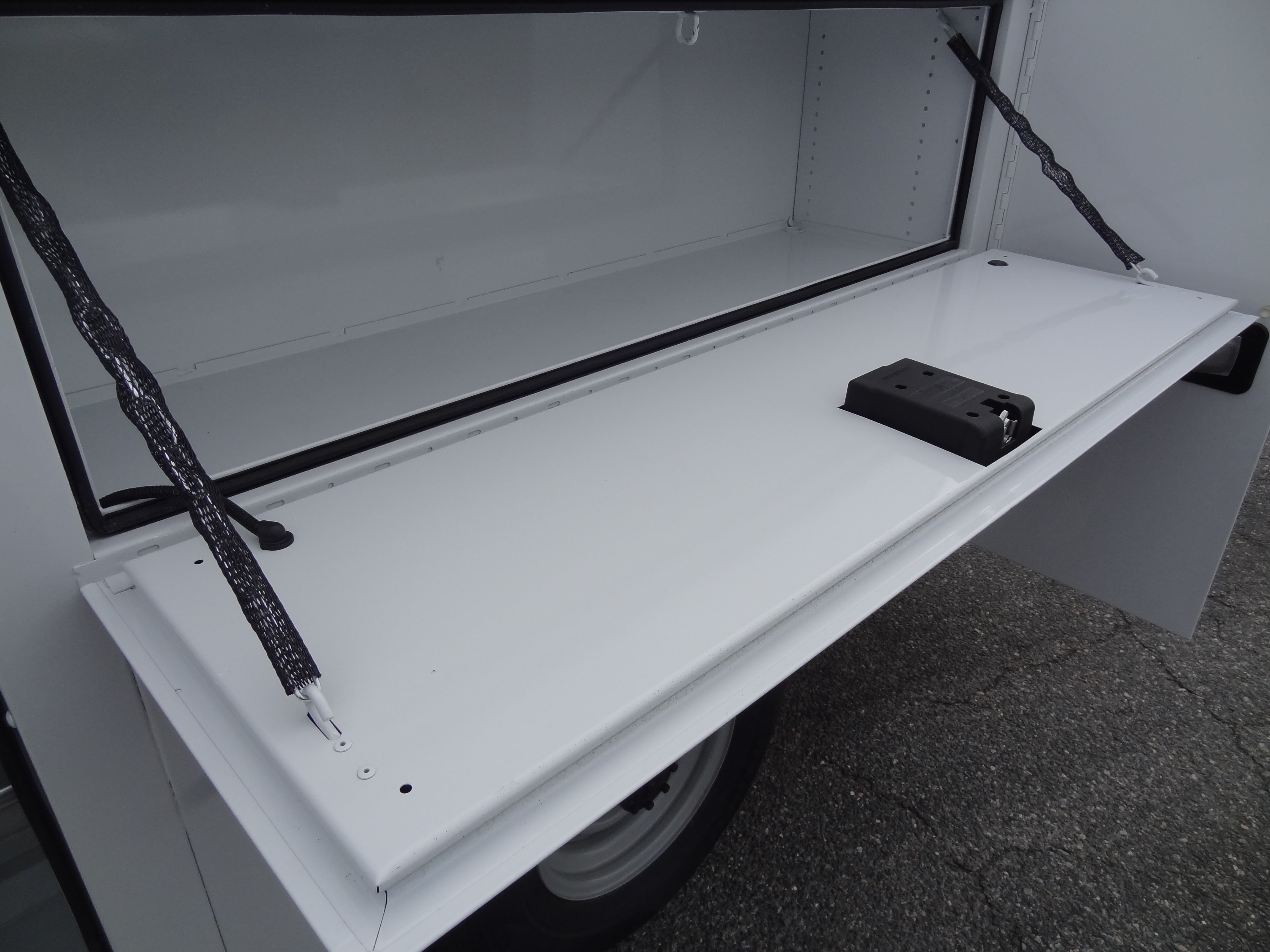 2026 Ford Econoline Cutaway E-350 SRW