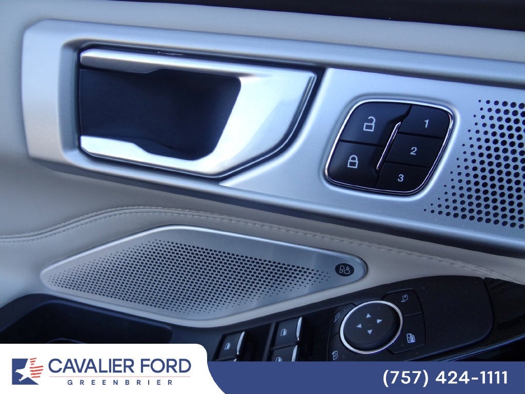 2023 Ford Explorer Platinum