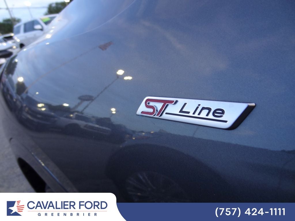 2023 Ford Escape Hybrid ST-Line Select
