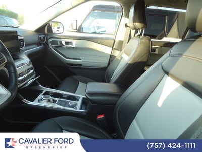2023 Ford Explorer XLT