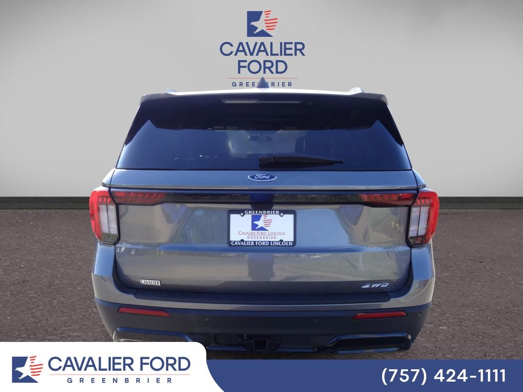 2025 Ford Explorer ST-Line