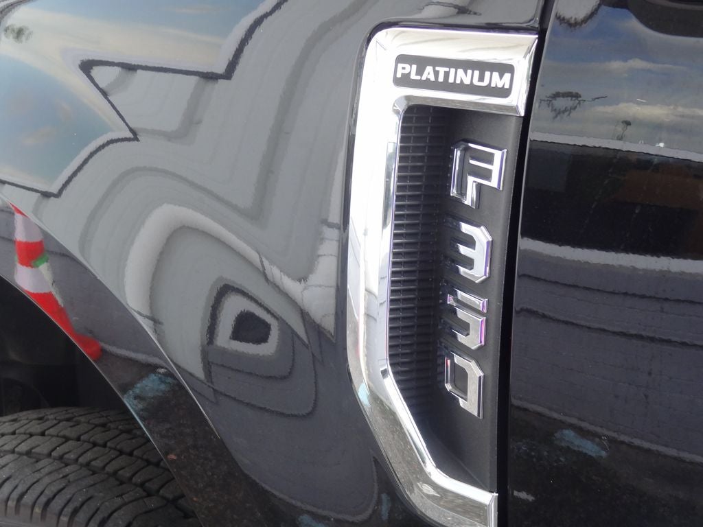 2022 Ford F-350SD Platinum DRW