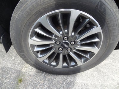 2022 Lincoln Nautilus Standard Standard