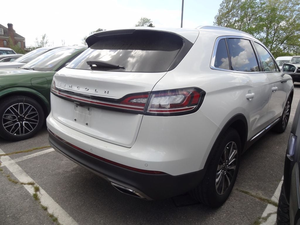 2022 Lincoln Nautilus Standard Standard