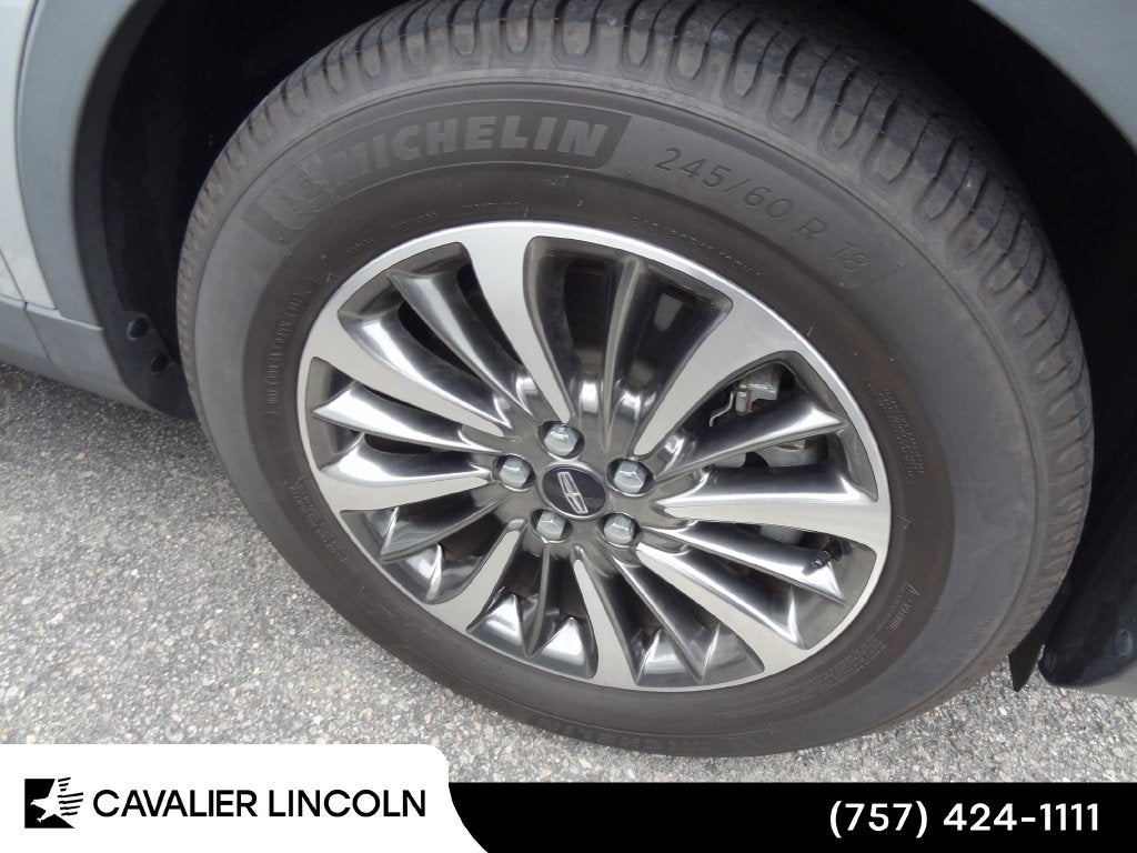 2019 Lincoln Nautilus Select Select