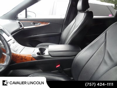 2019 Lincoln Nautilus Select Select