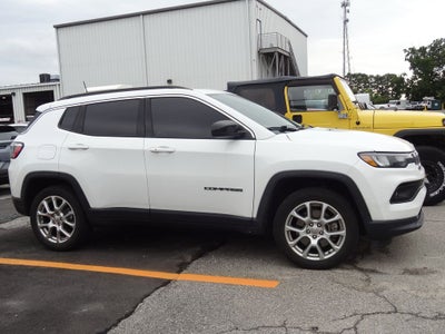 2023 Jeep Compass Latitude Lux