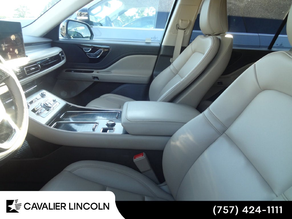 2023 Lincoln Aviator Standard Standard
