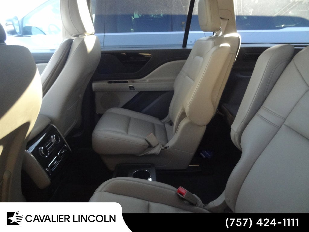 2023 Lincoln Aviator Standard Standard