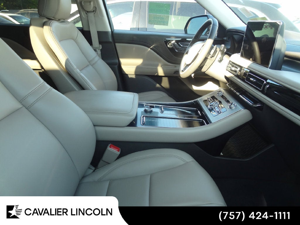 2023 Lincoln Aviator Standard Standard